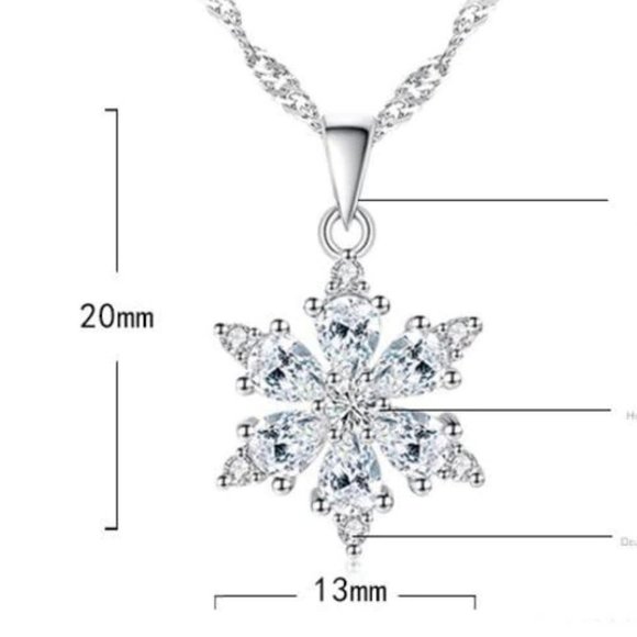 NEW Sterling Silver Diamond Snowflake Necklace - Picture 6 of 6